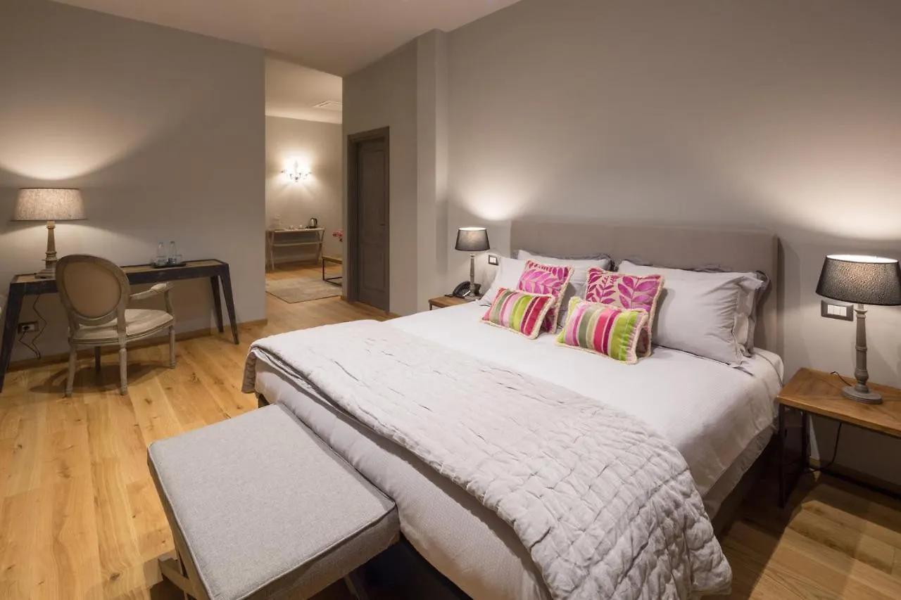 Il Duomo Luxury Suite Pietrasanta 0*,